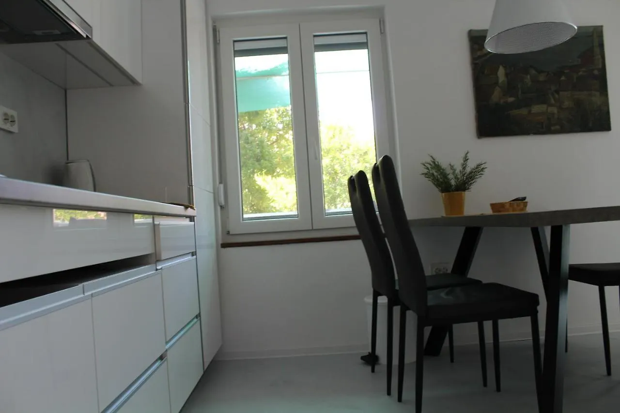 Apartman Boki 0*, Pag Town